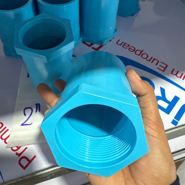 ข้อต่อตรงเกลียวใน 2" PVC สีฟ้า