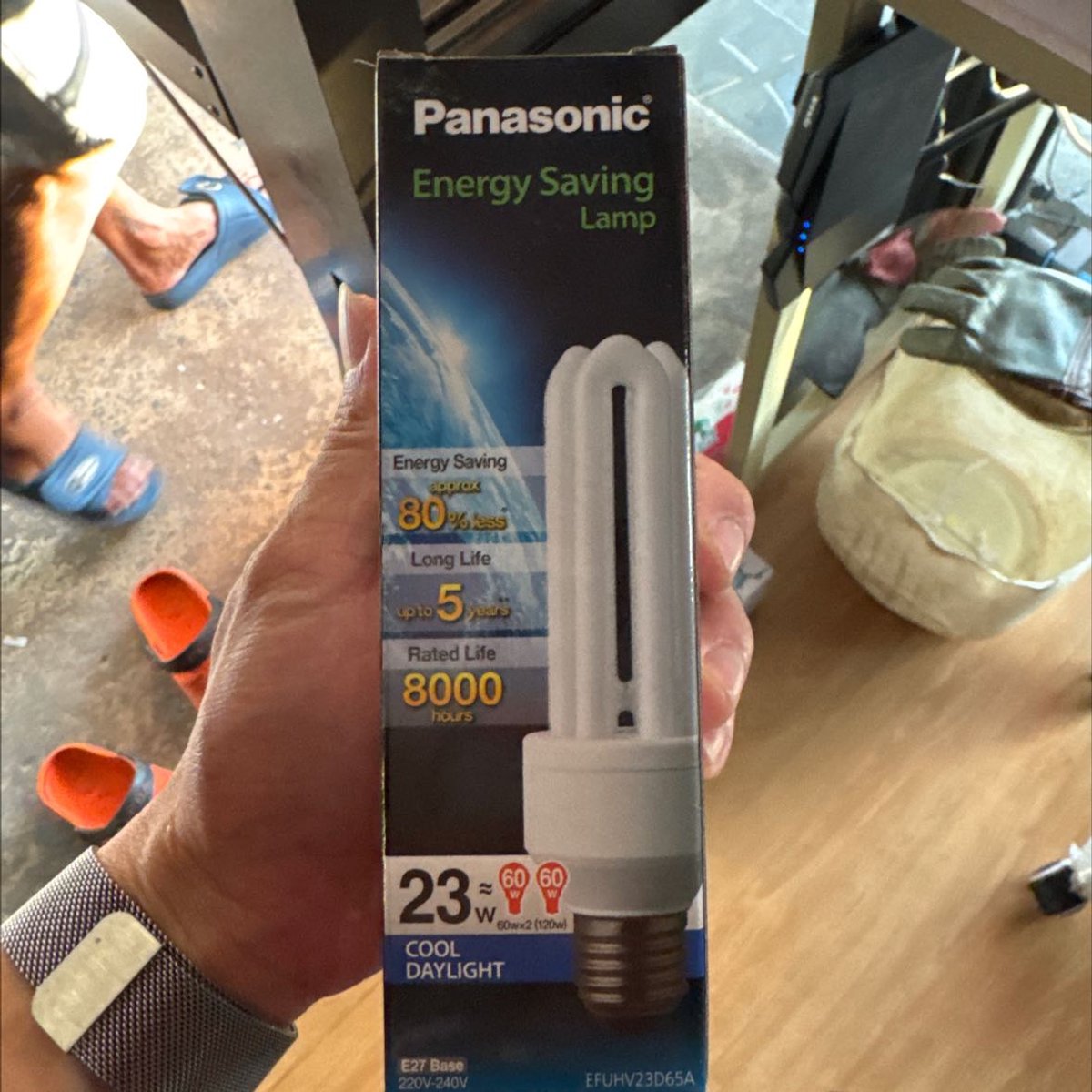 หลอดไฟตะเกียบ 220v23w PANASONIC cool daylight