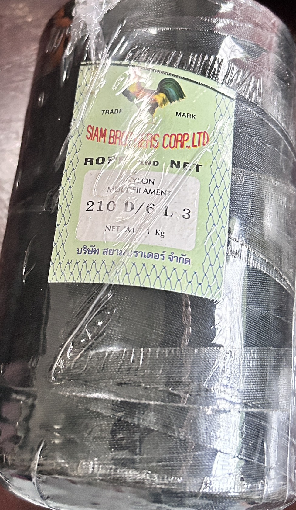 ด้ายดำ 210/6 L3 ตราไก่ (M2)