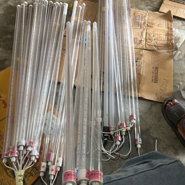 หลอดไฟ LED 12V Red ใส 120cm