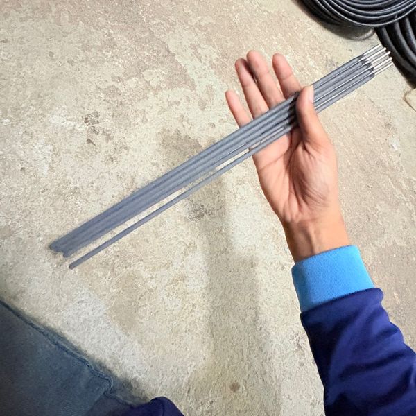 ลวดเชื่อมเหล็กหล่อ YAWATA 3.2mm
