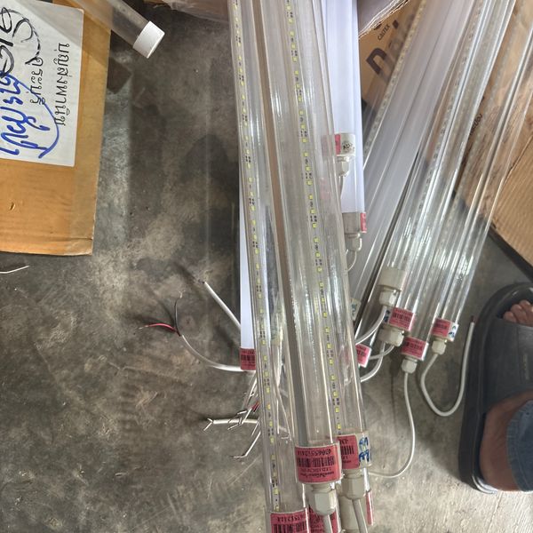 หลอดไฟ LED 12V White ใส 120cm