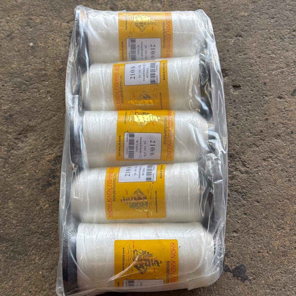 (F) ด้ายไนล่อนหลอด 210/6 เรือใบ (L) 100g ปากแตร
