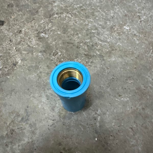 ข้อต่อตรงเกลียวใน 1/2" PVC ทองเหลือง สีฟ้า
