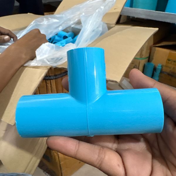 สามทางลด 3/4-1/2" PVC หนา