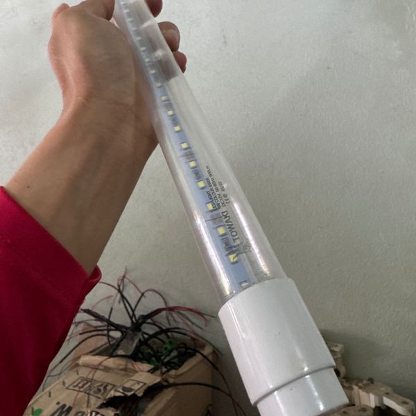 หลอด LED TOWAKI 12v9w
