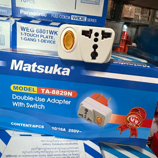 ปลั๊กแปลง มีสวิตช์ MATSUKA TA-8827N