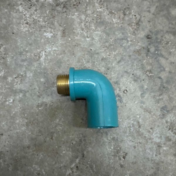 ข้องอเกลียวนอกทองเหลือง 1/2" 90° PVC สีฟ้า