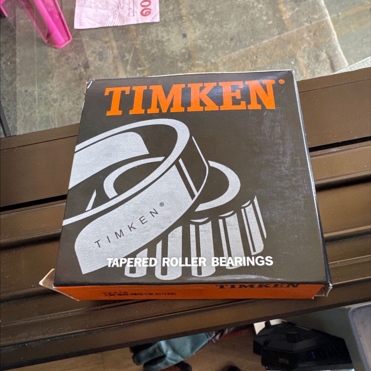 ตลับลูกปืน ยี่ห้อ TIMKEN 32215