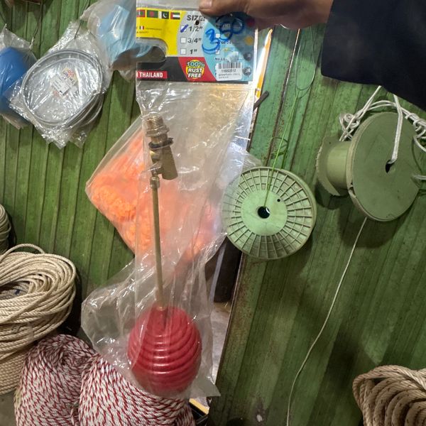 ลูกลอยพร้อมก้านทองเหลือง ALLWAYS LL15 1/2”