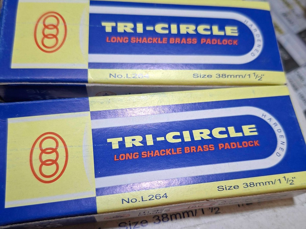 แม่กุญแจหูยาว TRI-CIRCLE 263 (38mm/1.1/2")