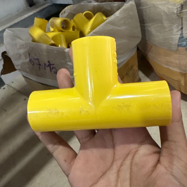 สามทาง 3/4" PVC สีเหลือง