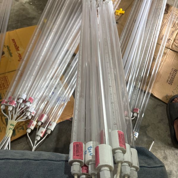 หลอดไฟ LED 24V Red ใส 120cm