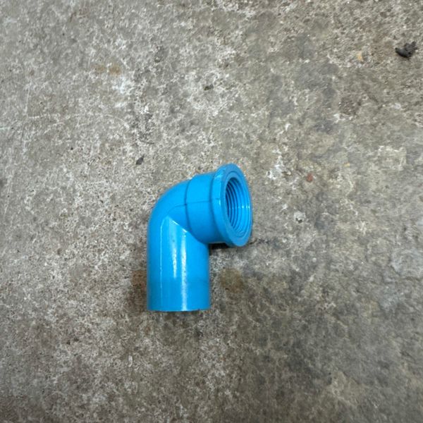 ข้องอเกลียวใน 3/4" 90° PVC สีฟ้า
