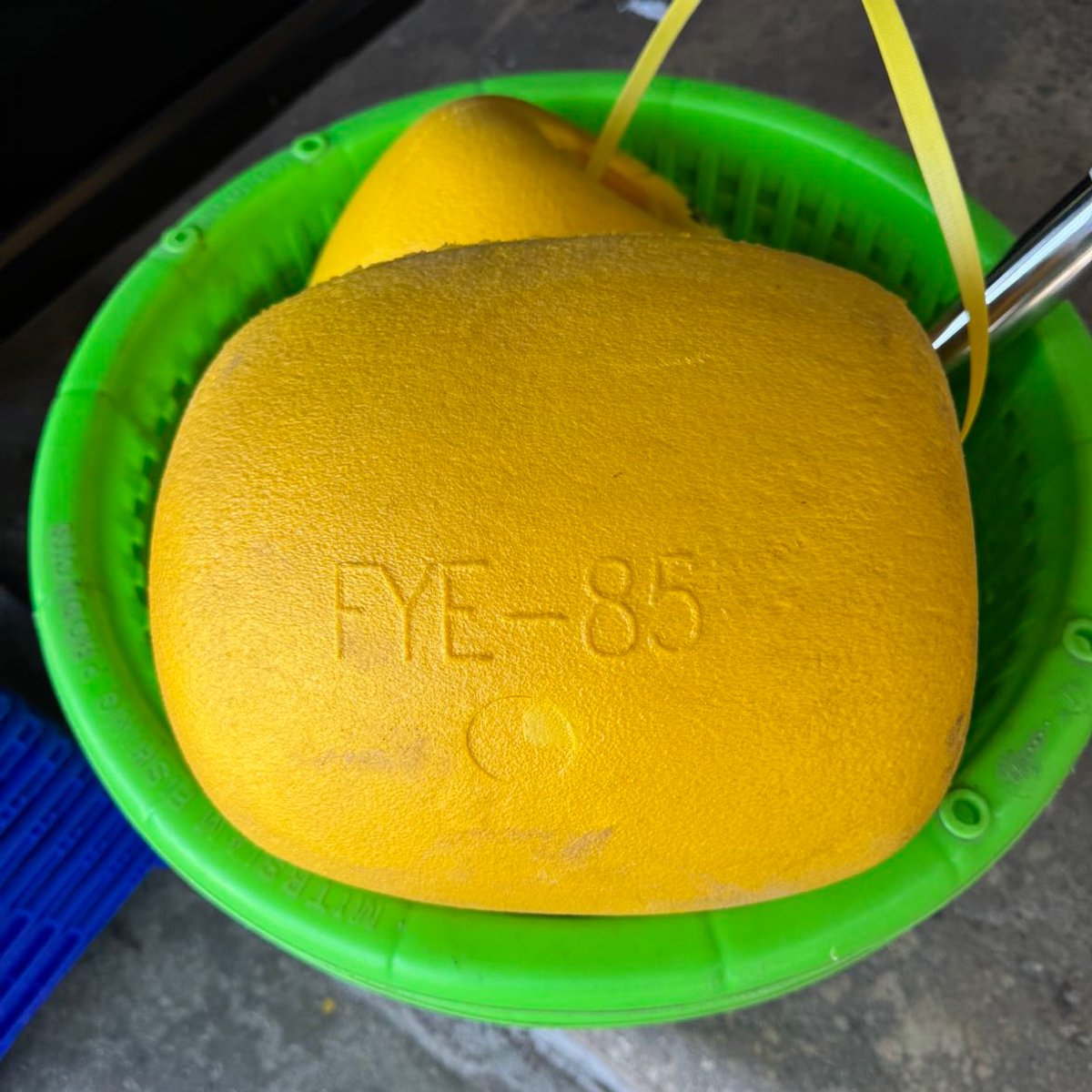 ทุ่นเหลือง FYE-85