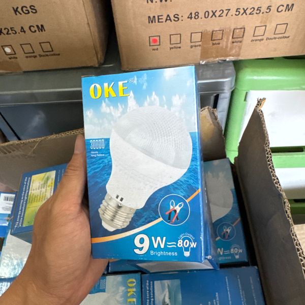 หลอด LED OKE 12-85v9w แสงสีขาว