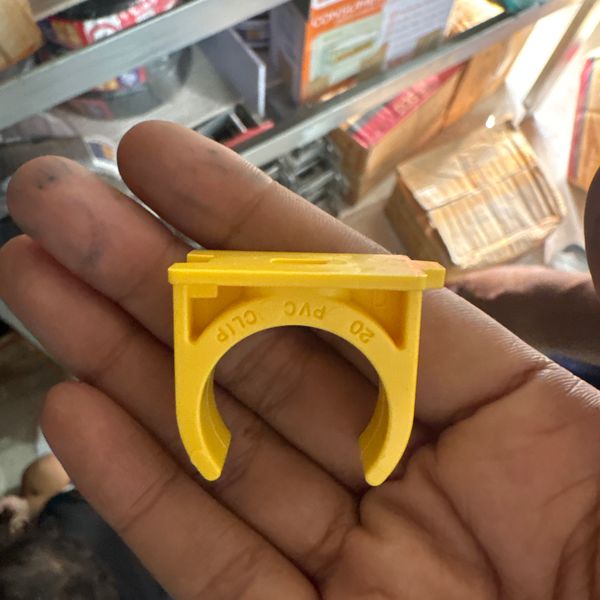 กิ๊บก้ามปู 3/4" PVC ตรา เสือ สีเหลือง
