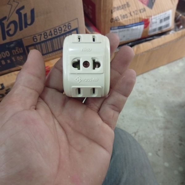 ปลั๊ก 3 ที่หลังเต่า ยี่ห้อ NITO