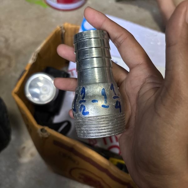 แป๊บสวมยางลด 1.1/2*1.1/4" เหล็ก