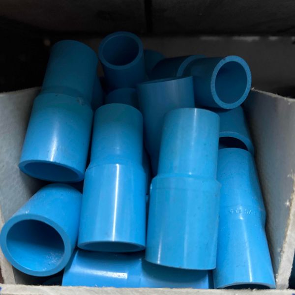 ข้อต่อตรงลด 3/4-1/2" PVC สีฟ้า บาง
