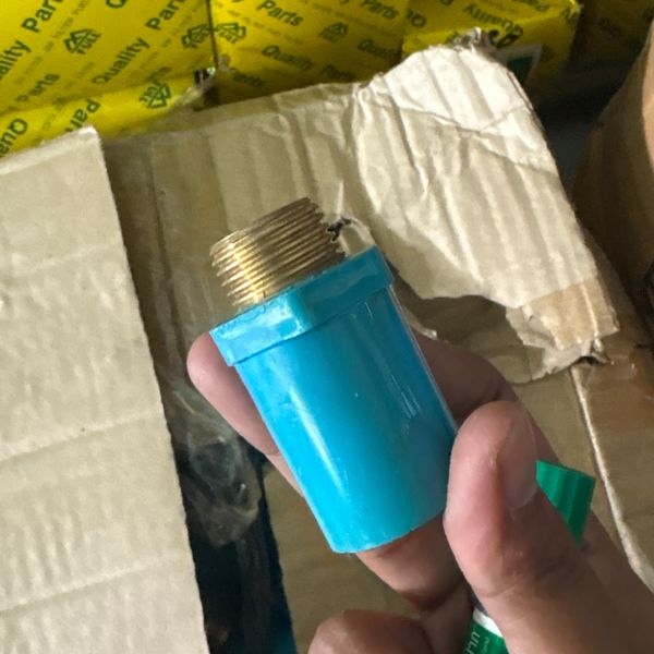 ข้อต่อตรงเกลียวนอก 1/2" PVC ทองเหลือง สีฟ้า