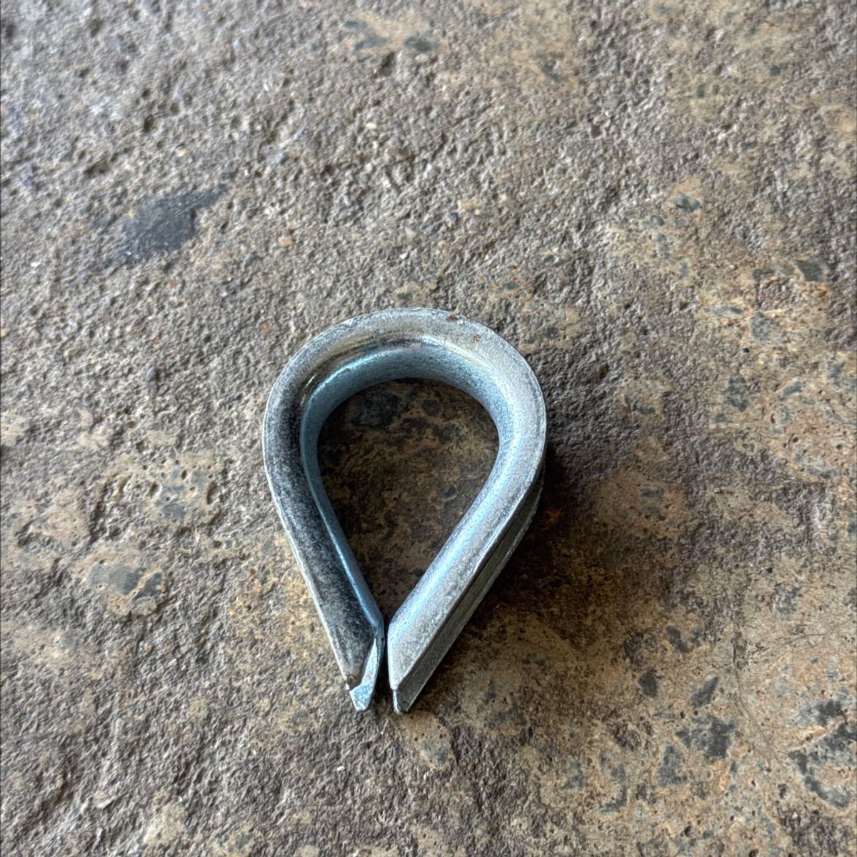 ห่วงหัวใจ 1/2 (Thimbles)