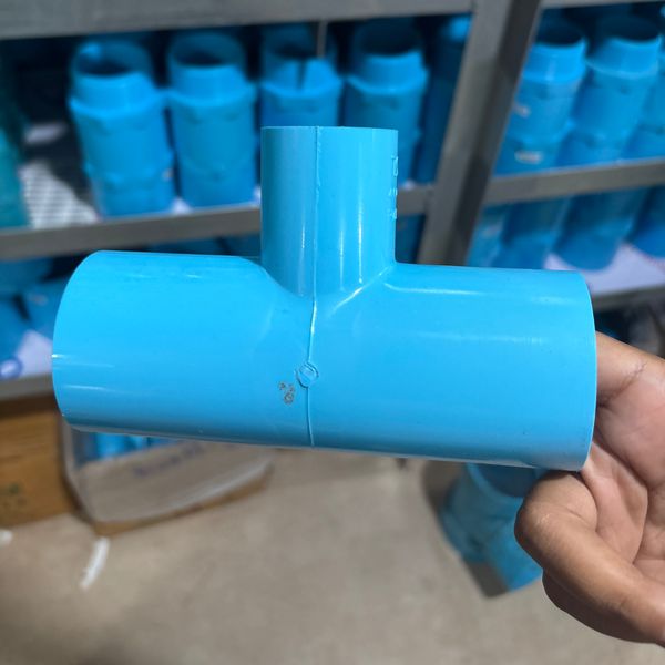 สามทางลด 1.1/2-1" PVC หนา