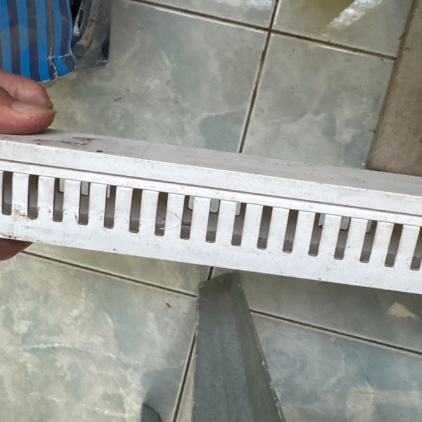 รางสายไฟ PVC PROF RS3040