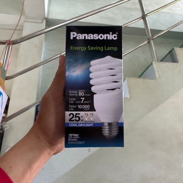 หลอดไฟตะเกียบ 220v25w PANASONIC cool daylight