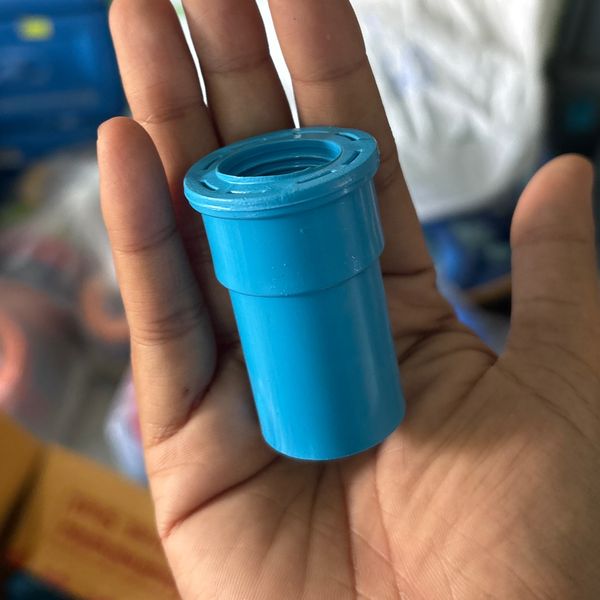 ข้อต่อตรงเกลียวใน 1/2" PVC สีฟ้า